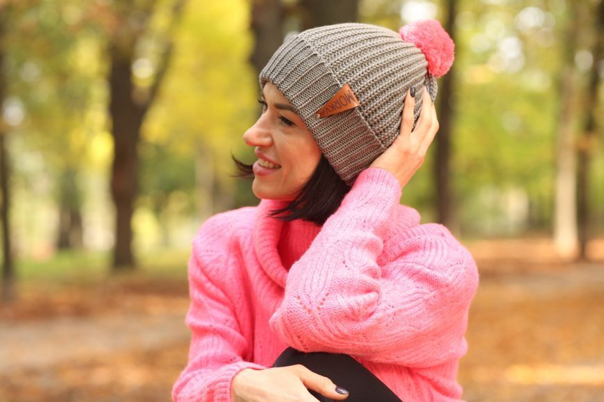 Жіноча в'язана шапка з натуральної вовни Morkva Hat Wool 5 style + 4 помпона, колір шапки - сірий mwh5 фото