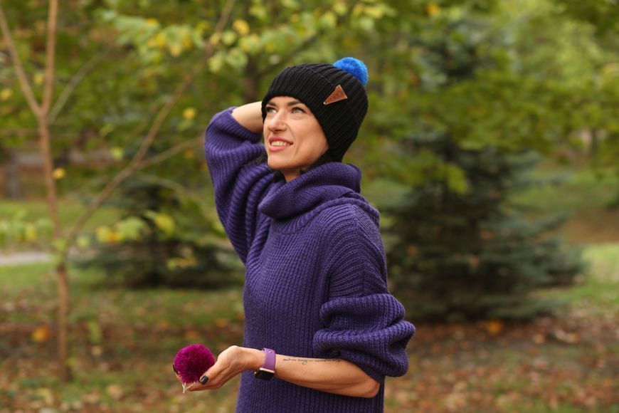 Жіноча в'язана шапка з натуральної вовни Morkva Hat Wool 5 style + 4 помпона, колір шапки - сірий mwh5 фото