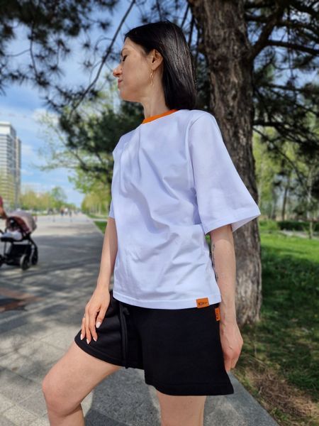 Чорна жіноча футболка з помаранчевою горловиною Morkva t-shirt orange neck розмір S t-shirt02 фото
